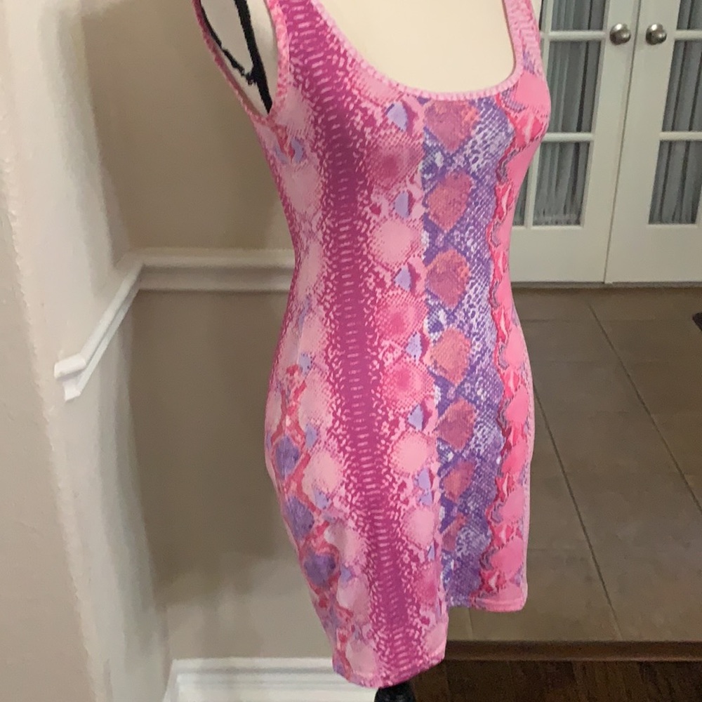 Boohoo pink snake print mini bodycon dress Size 8 - Picture 3 of 17